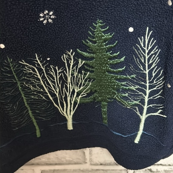 Croft and Barrow Navy, Snow and Tree | Forest Fleece zip up jacket Size Large - Picture 5 of 9